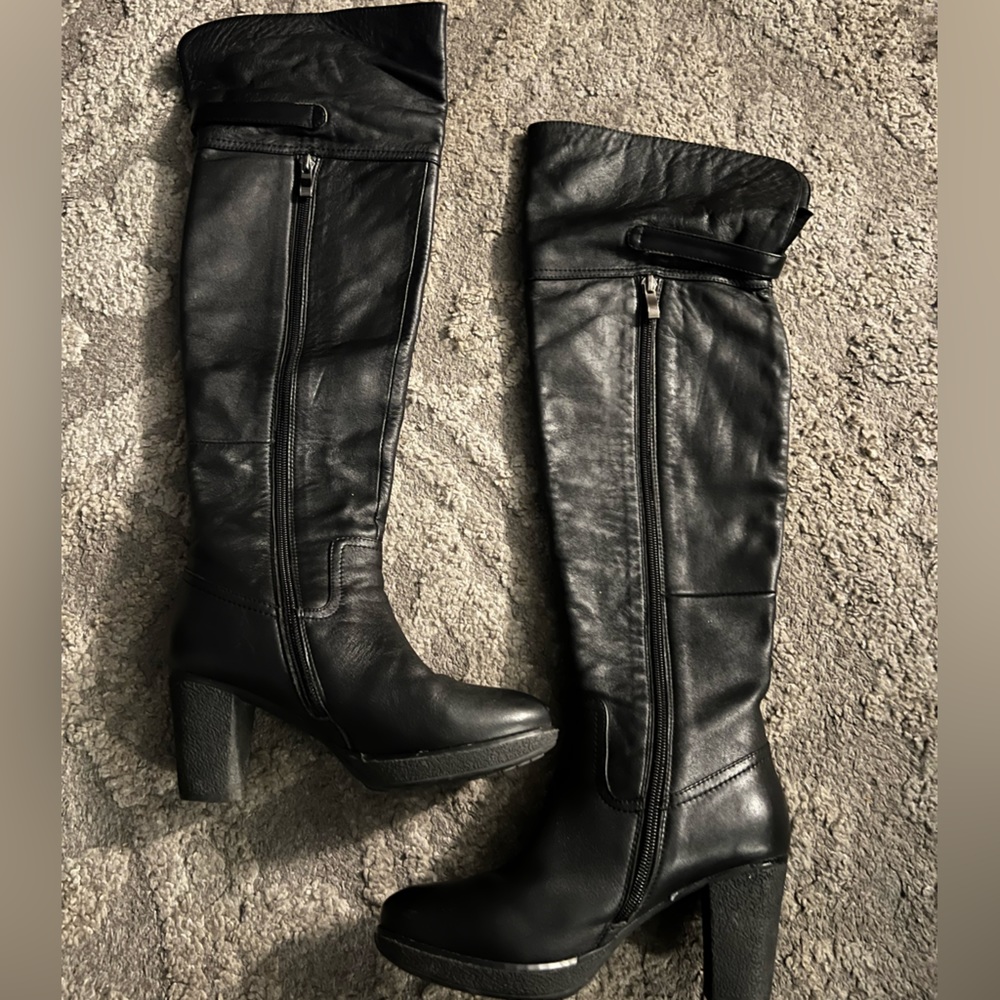 Tata/walk the way of love…Over the knee leather boots